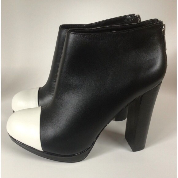 VICTORIA'S SECRET Black w/White Cap Toe Ankle Platform Booties (Size 8 B) - Picture 7 of 12